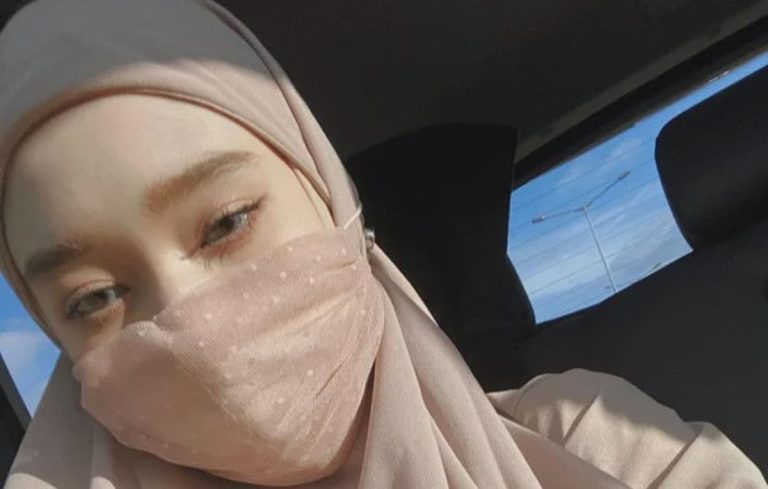 Ilustrasi Inara Rusli saat ditemui awak media terkait laporan dugaan perzinaan yang dilayangkan Wardatina Mawa di Jakarta.