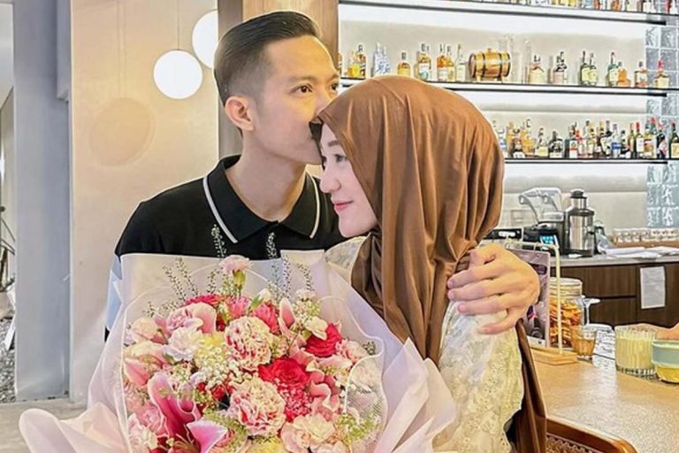 Hati Remuk Kembali! Larissa Chou Resmi Gugat Cerai Ikram Rosadi, Sidang Perdana Sudah Digelar Diam-Diam!