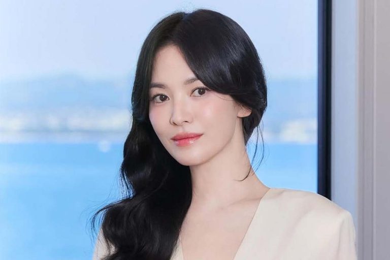 Akhir Era 14 Tahun! Song Hye Kyo Resmi Cabut dari Agensi UAA, Siap Memulai Babak Baru yang Lebih Menyala!